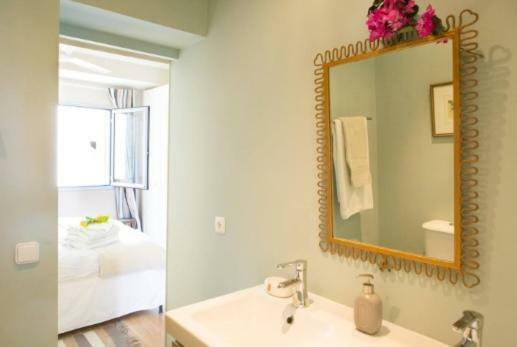Peaceful Top Floor Apt W Balconies - Cambridge Right - Ac Фуншал Экстерьер фото